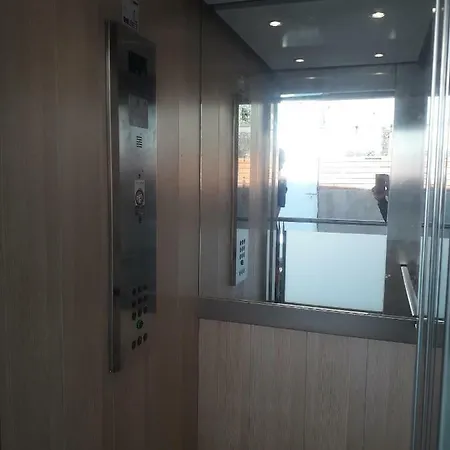 With Direct Access To The Sea Apartment