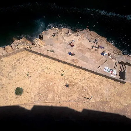 With Direct Access To The Sea Apartment