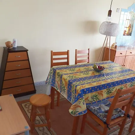 Apartment With Direct Access To The Sea