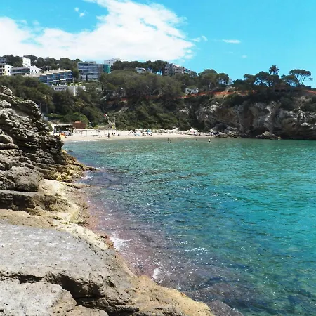 With Direct Access To The Sea Apartment Salou