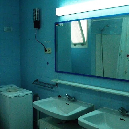 With Direct Access To The Sea * Salou